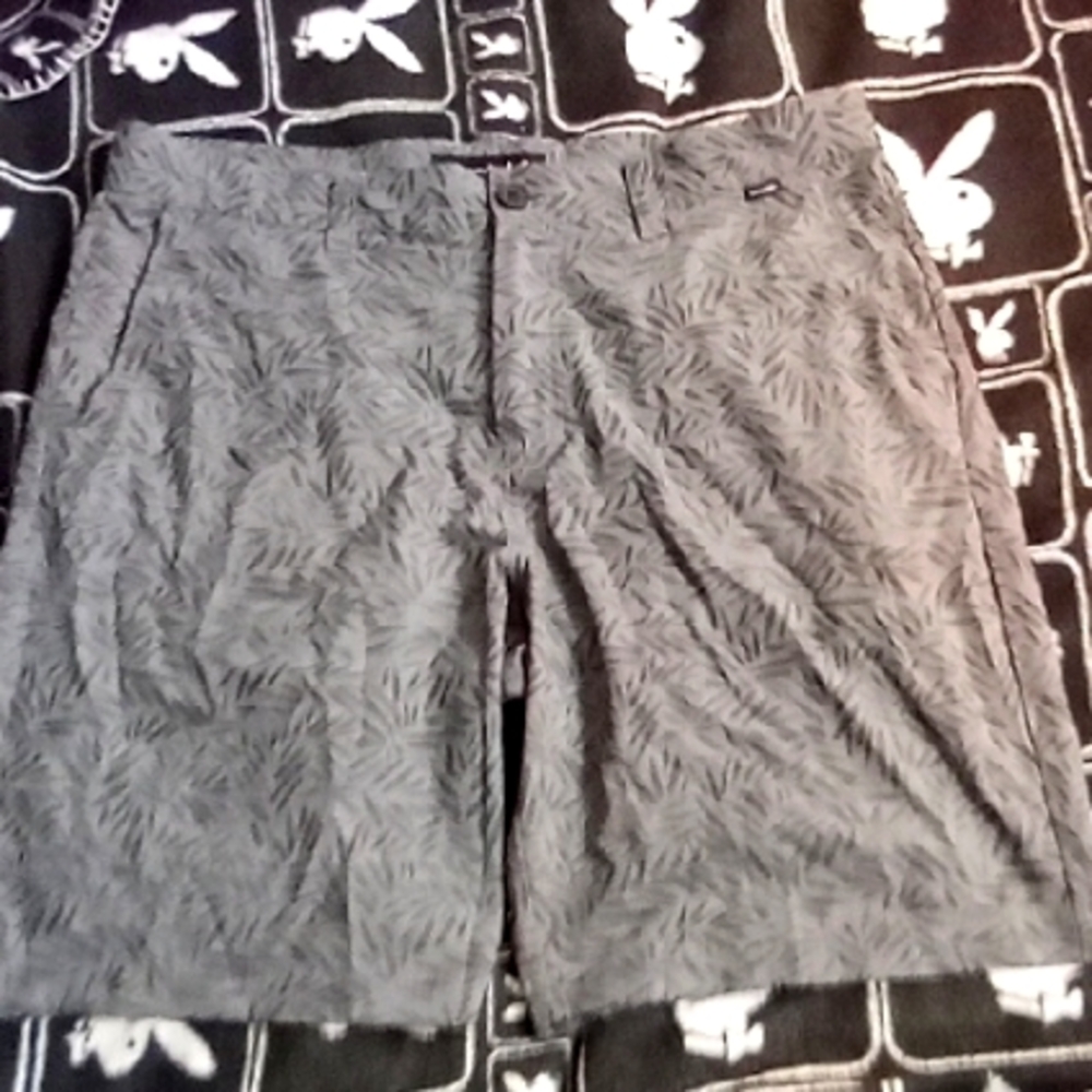 Mens Travis Matthew Shorts Size 34 GREY Black